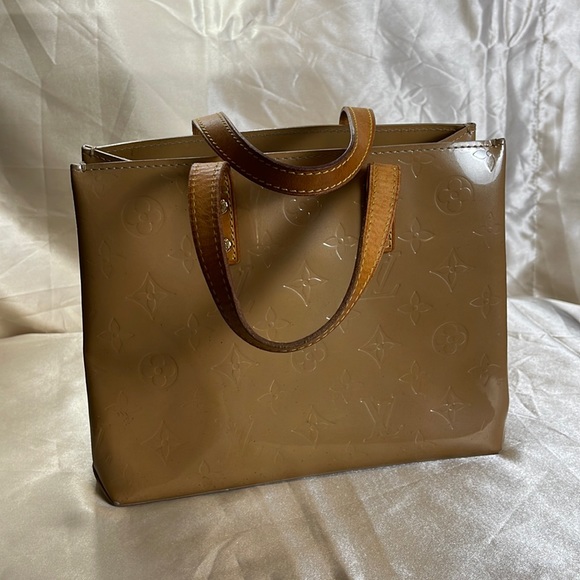 Louis Vuitton Y2K Mini Vernis Patent Gold Monogram Tote Bag - Picture 4 of 11